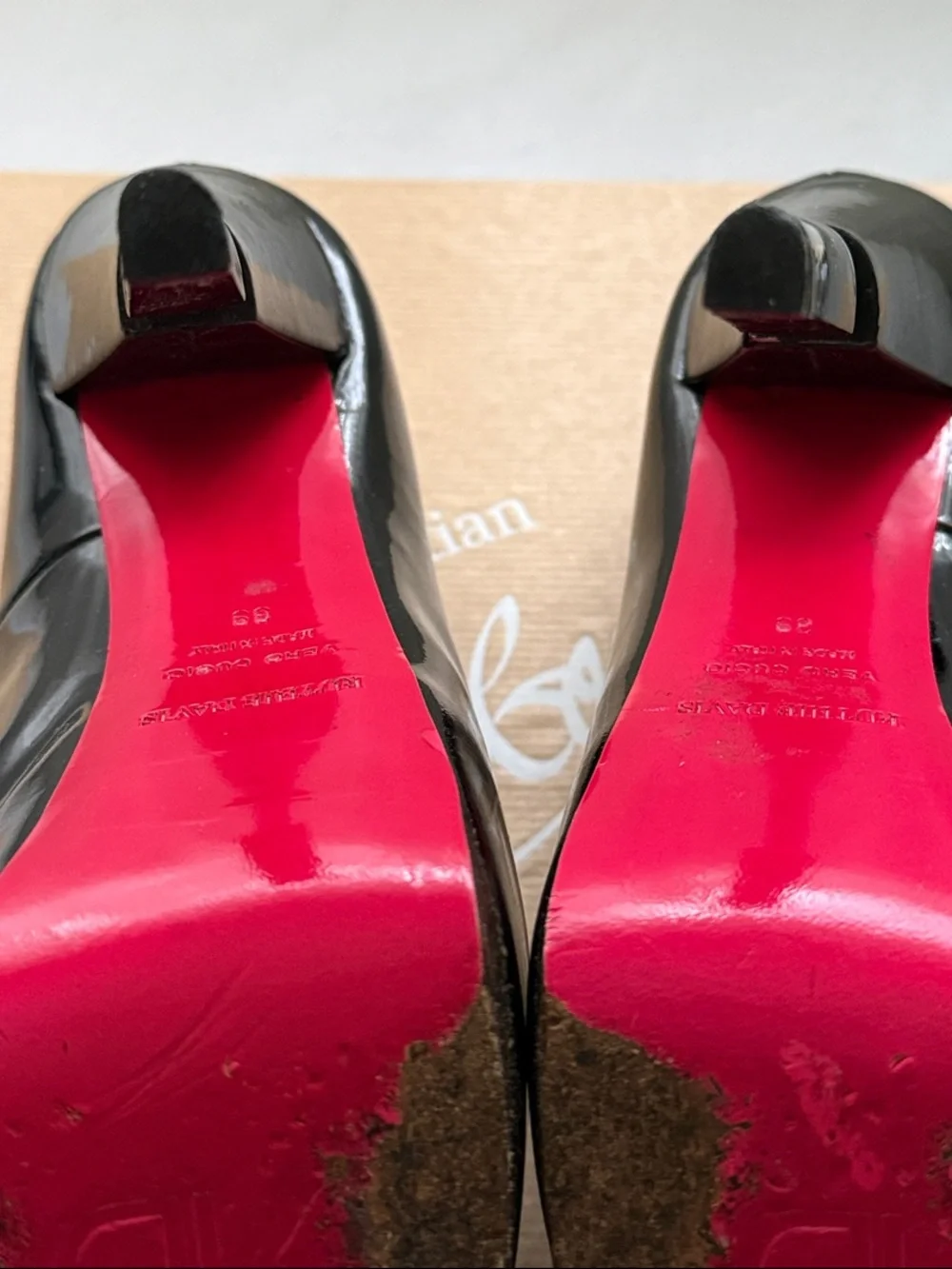 Ruthie Davis Black Patent Platform Pumps w Pink Sole size 9 EUR 39